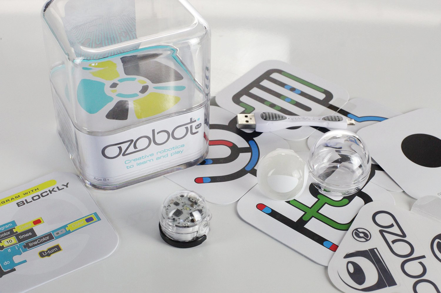 Ozobot BIT bemutatása készletben fa puzzleval